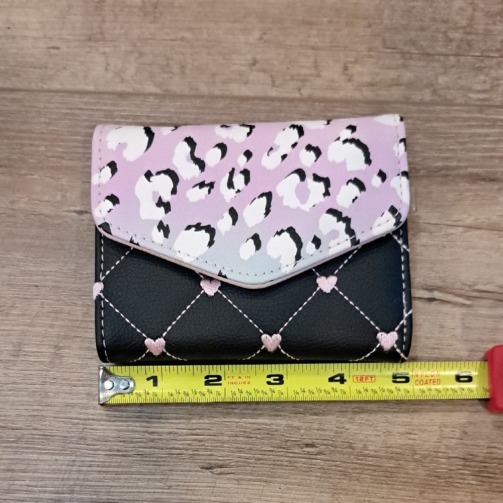 Betsey Johnson Pink and Black With Hearts Wallet. NWOT - Picture 7 of 8